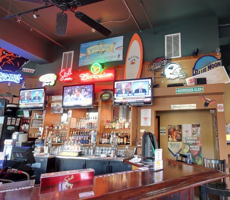 The Corner Pub by null
