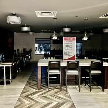 Best Western Plus Executive Inn - Dining Area - Hotels Near Me - Toronto, Ontario
