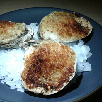 Henrietta Red - Classic wood fired oysters - New American Near Me - Nashville, Tennessee