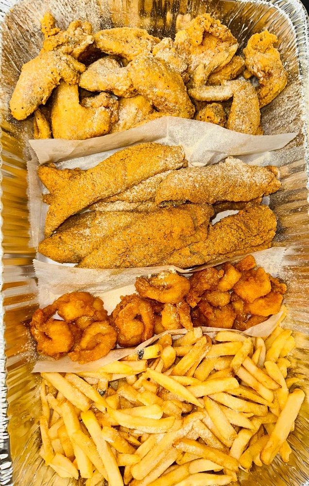 SEAHOUSE FISH & CHICKEN FRIED CHICKEN TAKEAWAY Updated September 2024 2418 E Michigan Ave