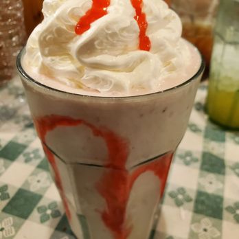 Pine Country Restaurant - Strawberry shake - Breakfast & Brunch Near Me - Williams, Arizona