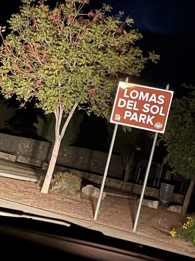 Lomas Del Sol Park Logo