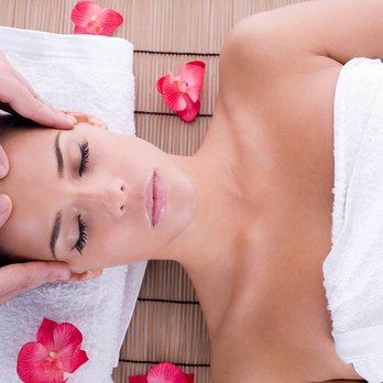 Savarnas Beauty Spa - Hot oil treatments are beneficial for strengthening the hair, nourishing it, making it shiny and preventing split ends. - Skin Care Near Me - Hampton, Virginia