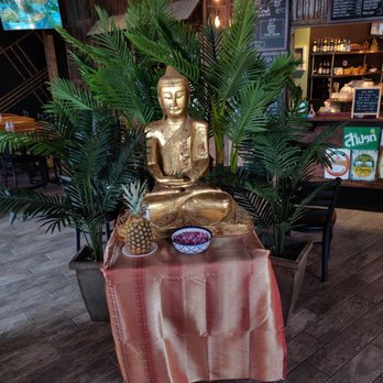 Siam Gulf - The welcoming, good luck table...beautiful! - Sushi Bars Near Me - Sarasota, Florida Siam Gulf - The welcoming, good luck table...beautiful! - Sushi Bars Near Me - Sarasota, Florida