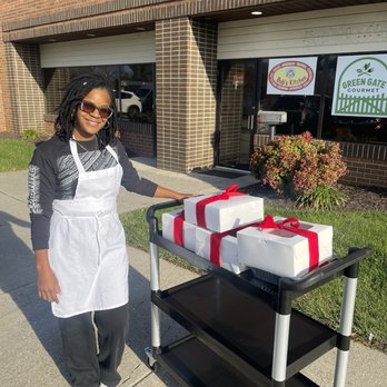 Applecore's - Aisha (owner) with my holiday bundle - Bakeries Near Me - Columbia, Maryland Applecore's - Aisha (owner) with my holiday bundle - Bakeries Near Me - Columbia, Maryland