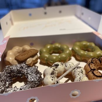 Mochinut-Palos Verdes - $18 for 6 - Desserts Near Me - Rolling Hills Estates, California
