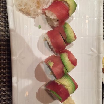Sushi Tei - Spicy girl roll: spicy yellowtail crunch roll topped with avocado and tuna. I liked the taste, just not enough crunch to the roll - Japanese Near Me - Albany, New York Sushi Tei - Spicy girl roll: spicy yellowtail crunch roll topped with avocado and tuna. I liked the taste, just not enough crunch to the roll - Japanese Near Me - Albany, New York