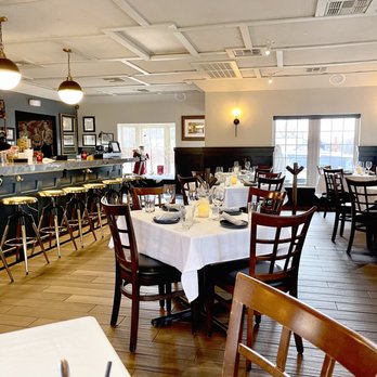Stone House Restaurant - a dining room with tables and chairs - Steakhouses Near Me - Colleyville, Texas Stone House Restaurant - a dining room with tables and chairs - Steakhouses Near Me - Colleyville, Texas