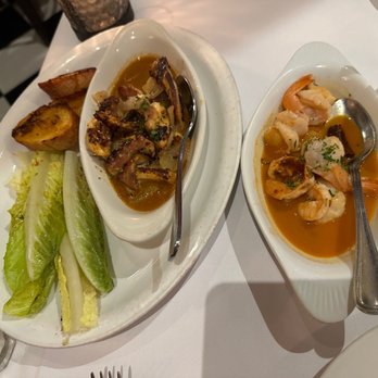 Restaurante Caesar's - Octopus and shrimp - Salad Near Me - Tijuana, BCN