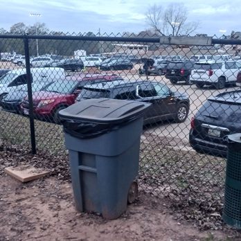 Floral Dog Park - Trash can and poop bag dispenser as soon as you enter - Dog Parks Near Me - Opelika, Alabama Floral Dog Park - Trash can and poop bag dispenser as soon as you enter - Dog Parks Near Me - Opelika, Alabama