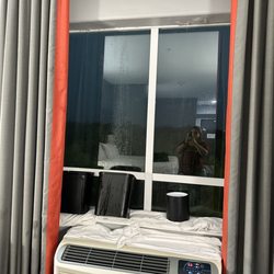 Holiday Inn Abilene - North College Area - Leaking window.