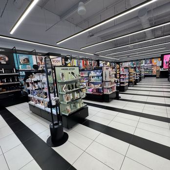 SEPHORA - Cosmetics & Beauty Supply Near Me - San Jose, California