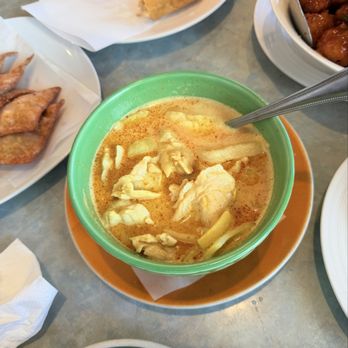 Bosco's Diner - Yellow curry - American Near Me - Victorville, California