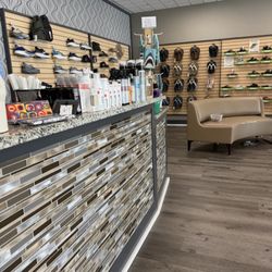 Happy Feet Plus - Beautiful store!!!