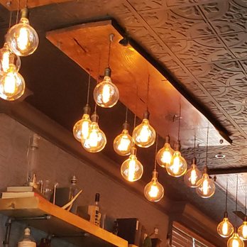 Barrel + Rye - Decor - Cocktail Bars Near Me - Geneva, Illinois