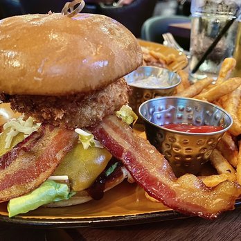 Local Kitchen - BBQ Chophouse Burger - Cocktail Bars Near Me - Torrance, California Local Kitchen - BBQ Chophouse Burger - Cocktail Bars Near Me - Torrance, California