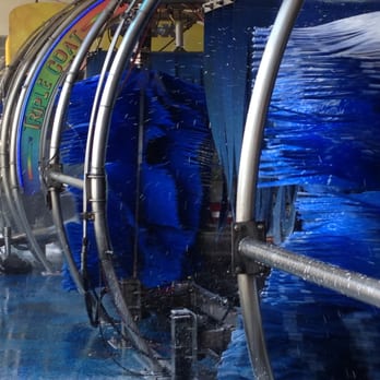Wally Wash - Lots of action to get your car clean as can be - Car Wash Near Me - Chicago, Illinois