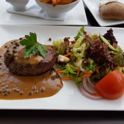 Kosmopol - Irish steak with pepper sauce. Very good option!