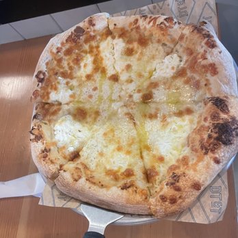 Dunstan Tap & Table - Bianca pizza - Burgers Near Me - Scarborough, Maine Dunstan Tap & Table - Bianca pizza - Burgers Near Me - Scarborough, Maine