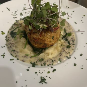 The Third Rail - Jumbo Lump Crab Cake (5 stars) - Sports Bars Near Me - Washington, DC, District of Columbia