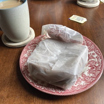 Magnolia Manor Bed & Breakfast - soggy wax paper wrapped around disgusting food. - Hotels Near Me - Williamsburg, Virginia Magnolia Manor Bed & Breakfast - soggy wax paper wrapped around disgusting food. - Hotels Near Me - Williamsburg, Virginia