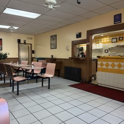 Crockett's Fish Fry - Inside dining