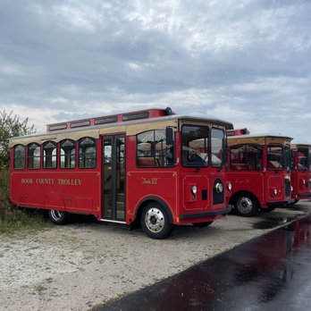 Door County Trolley - trolley cars. - Wine Tours Near Me - Egg Harbor, Wisconsin Door County Trolley - trolley cars. - Wine Tours Near Me - Egg Harbor, Wisconsin