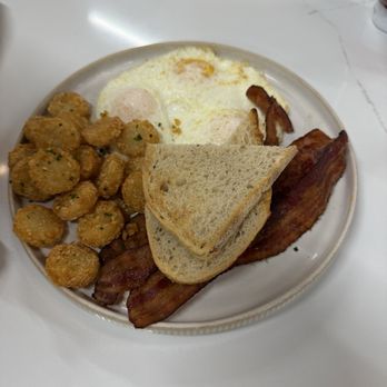 Lunakin Café - Timeless Breakfast - Breakfast & Brunch Near Me - Las Vegas, Nevada Lunakin Café - Timeless Breakfast - Breakfast & Brunch Near Me - Las Vegas, Nevada
