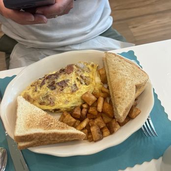 Doozie's Place - Omelet - Breakfast & Brunch Near Me - Ocean City, New Jersey