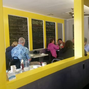 The Worker Bee Cafe - Inside - Breakfast & Brunch Near Me - Carpinteria, California The Worker Bee Cafe - Inside - Breakfast & Brunch Near Me - Carpinteria, California