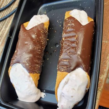 Paradise Springs Winery - Raspberry cannoli - Wineries Near Me - Clifton, Virginia