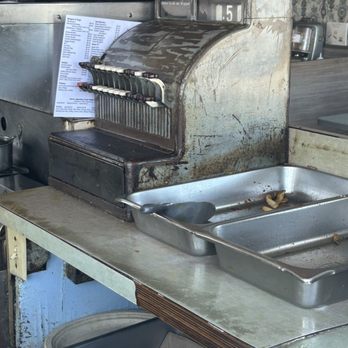 Gus & Gus Place - Old school cash register - Burgers Near Me - Rehoboth Beach, Delaware