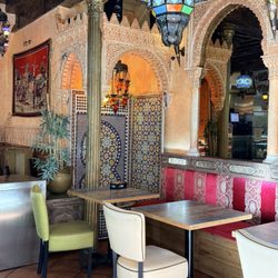 Shawarma King - Interior