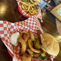 Best burgers in Snohomish! Best burgers in Snohomish!