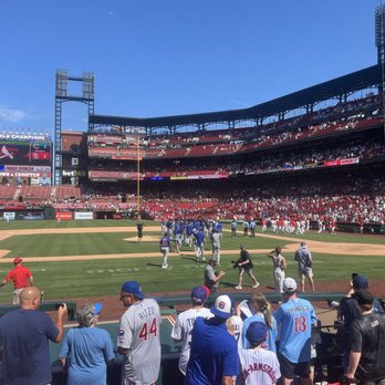 Busch Stadium - Chicago Cubs celebrating their win - Stadiums & Arenas Near Me - Saint Louis, Missouri