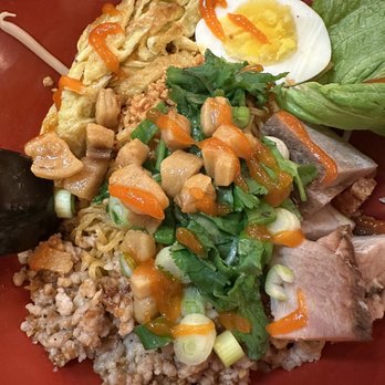Loi's Kitchen - The toppings of Mi kho ha gioi are delicious - Vietnamese Near Me - Garden Grove, California Loi's Kitchen - The toppings of Mi kho ha gioi are delicious - Vietnamese Near Me - Garden Grove, California