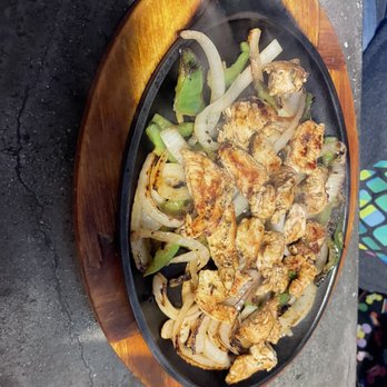 Memo’s Mexican Kitchen - Chicken Fajitas - Mexican Near Me - Mount Juliet, Tennessee
