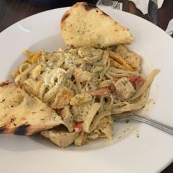 kitchen 1409 - Chicken fettuccine Alfredo