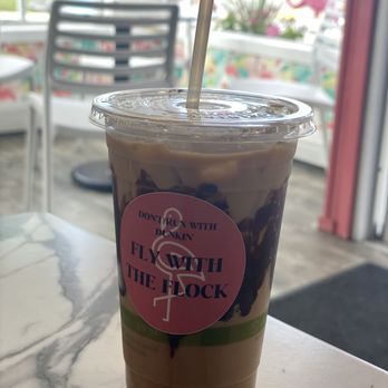 Flamingos Coffee Bar - 16oz iced cafe mocha with oatmilk, yum! - Coffee & Tea Near Me - Hampton, New Hampshire