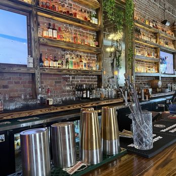 Paddock & Whisky - Whiskey Bars Near Me - North Charleston, South Carolina Paddock & Whisky - Whiskey Bars Near Me - North Charleston, South Carolina