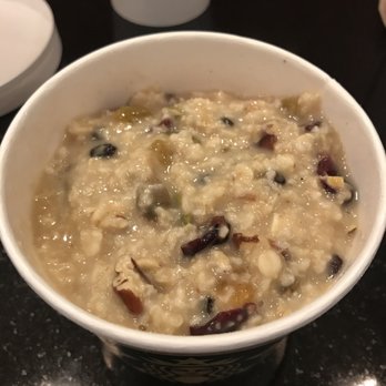 Starbucks - Classic oatmeal with all the toppings - Coffee & Tea Near Me - Vancouver, British Columbia