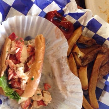 Cape Cod Fish - The classic lobster roll - Seafood Near Me - Fort Myers, Florida Cape Cod Fish - The classic lobster roll - Seafood Near Me - Fort Myers, Florida
