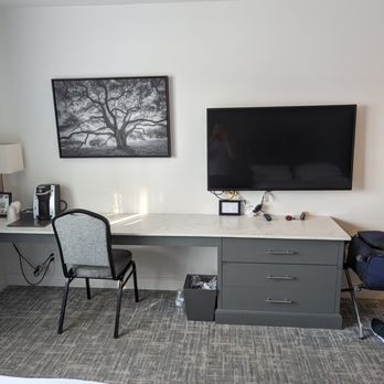 Vinland Hotel & Lounge - Hotels Near Me - Solvang, California Vinland Hotel & Lounge - Hotels Near Me - Solvang, California
