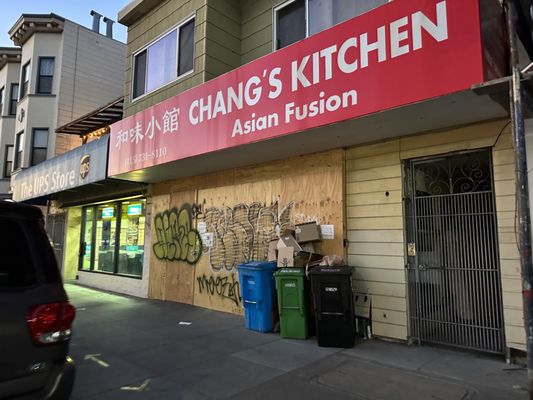 Chang's Kitchen Restaurant by null