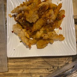 Umami Ramen And Grill - Salt and Pepper squid, Yum!!