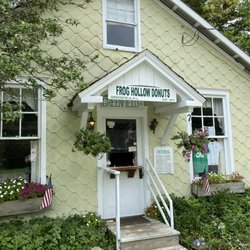 Frog Hollow Donuts - Exterior