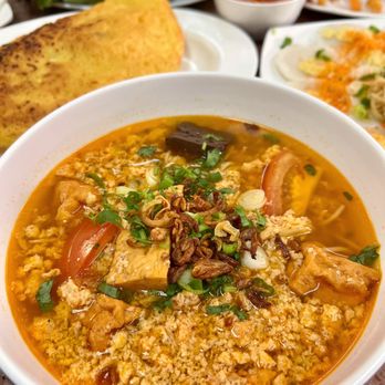 Van's Restaurant - Bun Rieu - Vietnamese Near Me - Garden Grove, California Van's Restaurant - Bun Rieu - Vietnamese Near Me - Garden Grove, California