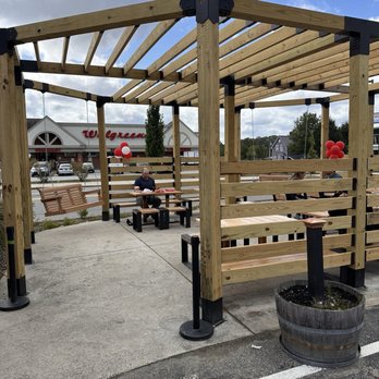NU Chicken - Outdoor seating in back of building - Chicken Shop Near Me - Worcester, Massachusetts