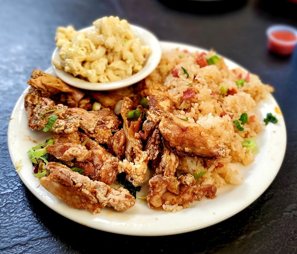 LILI’S RESTAURANT & BAR 1222 Photos & 803 Reviews 2325 Kietzke Ln