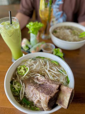 Monster Phở by null
